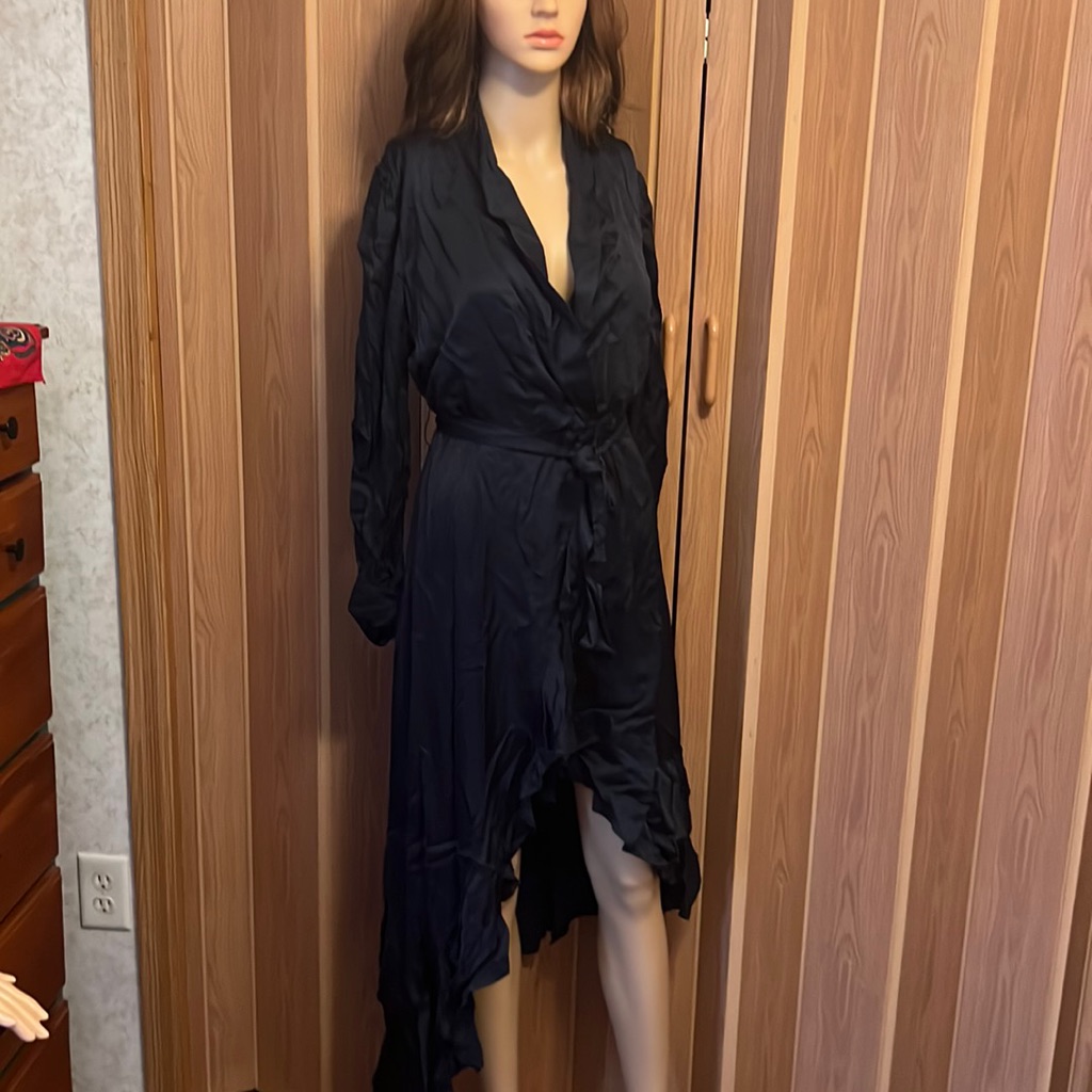 Bardot Long Sleeved Poly Dress Ruffled Sz Xs -Us 2